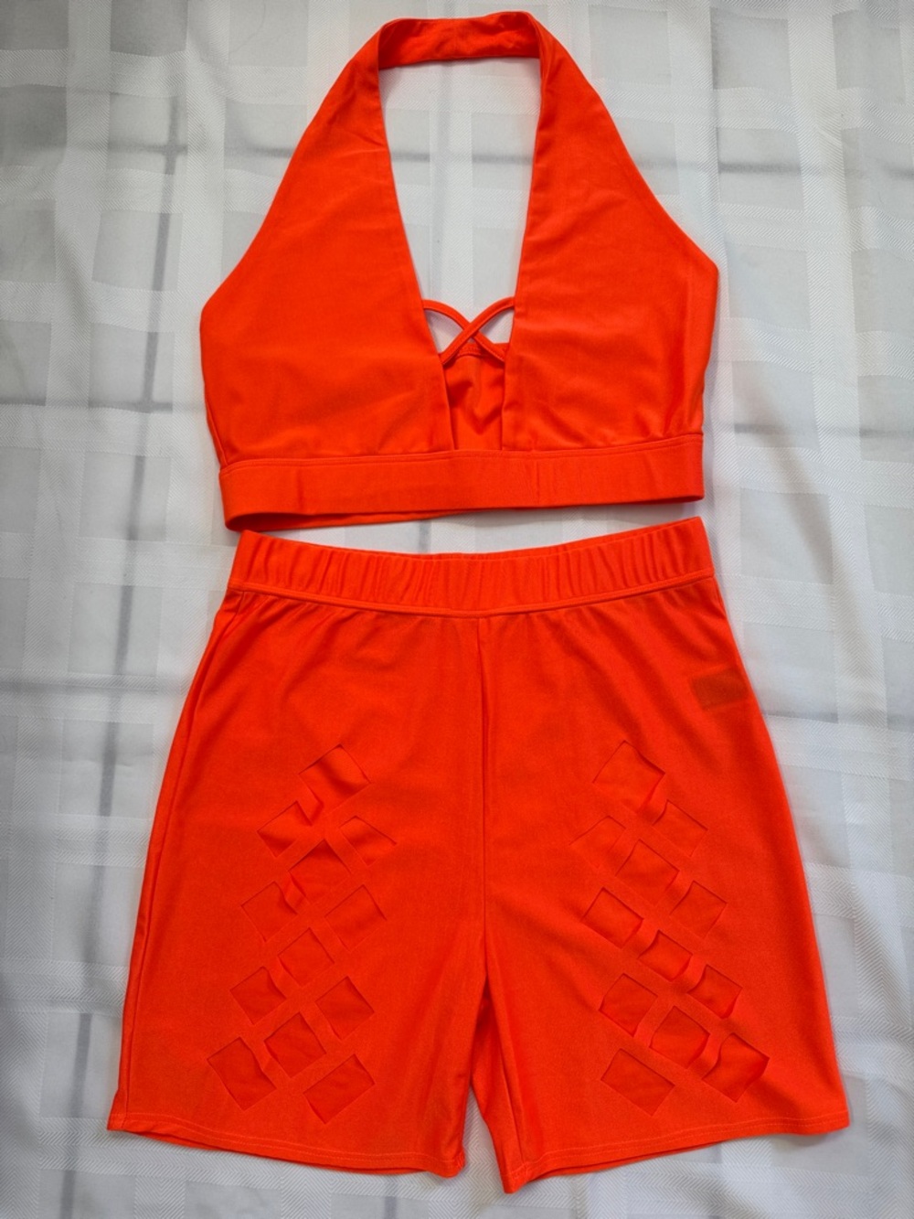 ☀️Bundle 2 for $10☀️NWOT SHEIN Bright Orange 2 Piece Halter & Cutout Shorts Set.